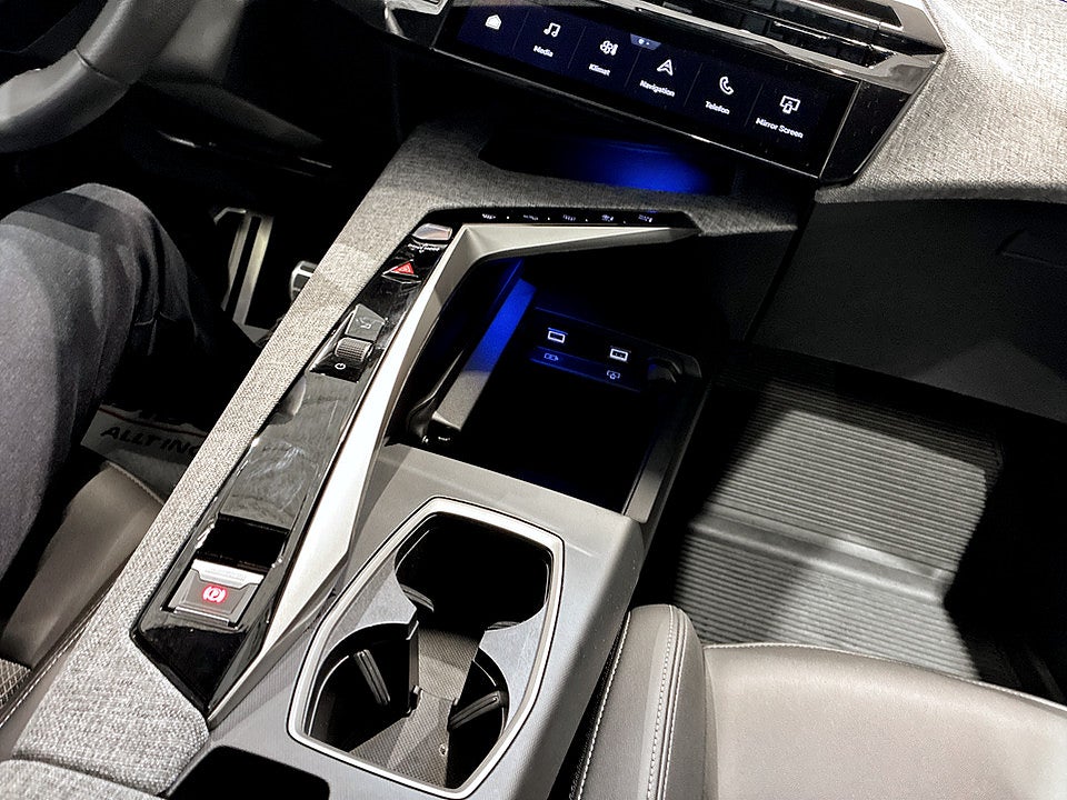 Bild på Peugeot 3008 GT Hybrid 145hk Aut 7-SITS B-KAMERA CARPLAY