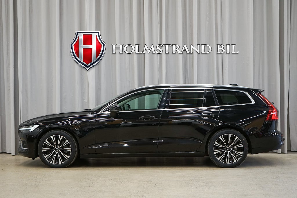 Volvo V60 Recharge T6 AWD Core Drag P-värme Kamera Carplay MOMS