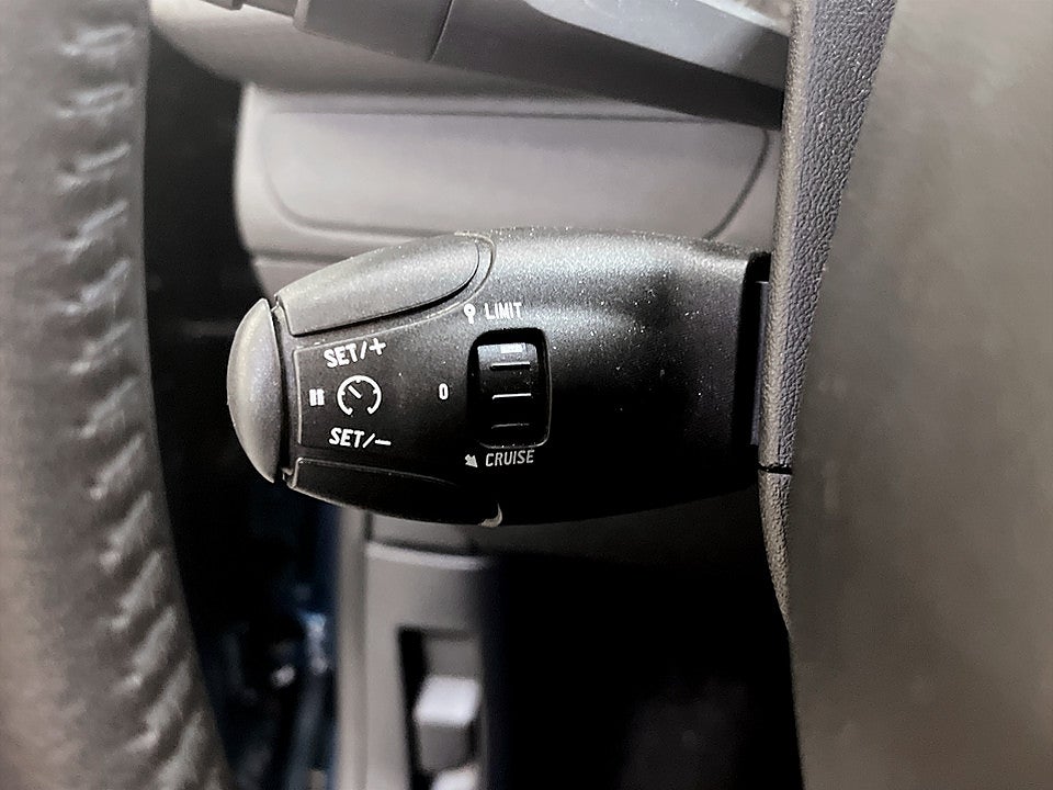 Bild på Peugeot 2008 Active 1.2 PT 82hk - EN ÄGARE, FARTHÅLLARE