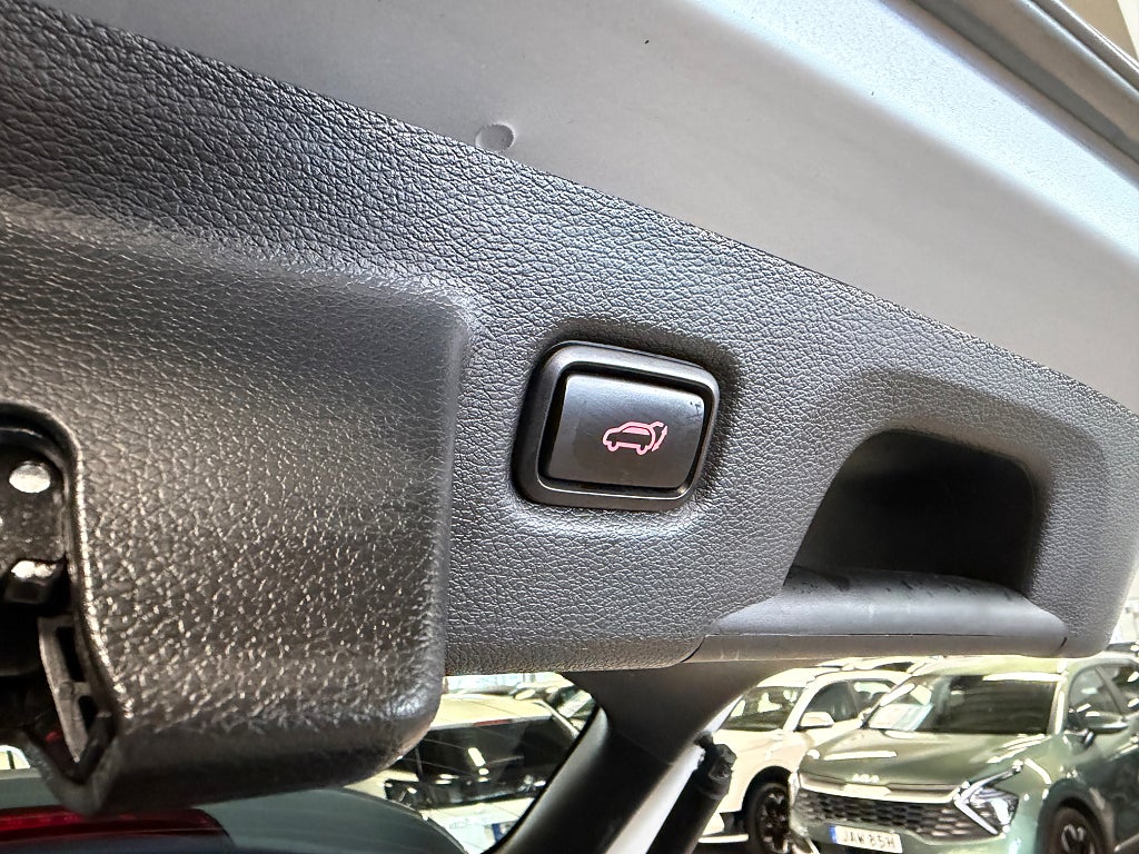 Kia Xceed Plug-in Hybrid Advance Plus Backkamera Rattvärme bild 15