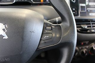 Halvkombi Peugeot 208 14 av 18