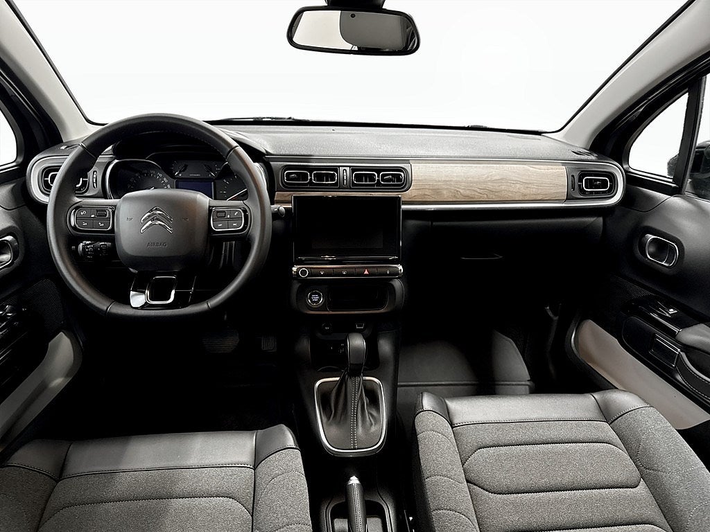 Bild på Citroën C3 Shine 1.2 110hk Aut - CARPLAY, P-SENSORER BAK