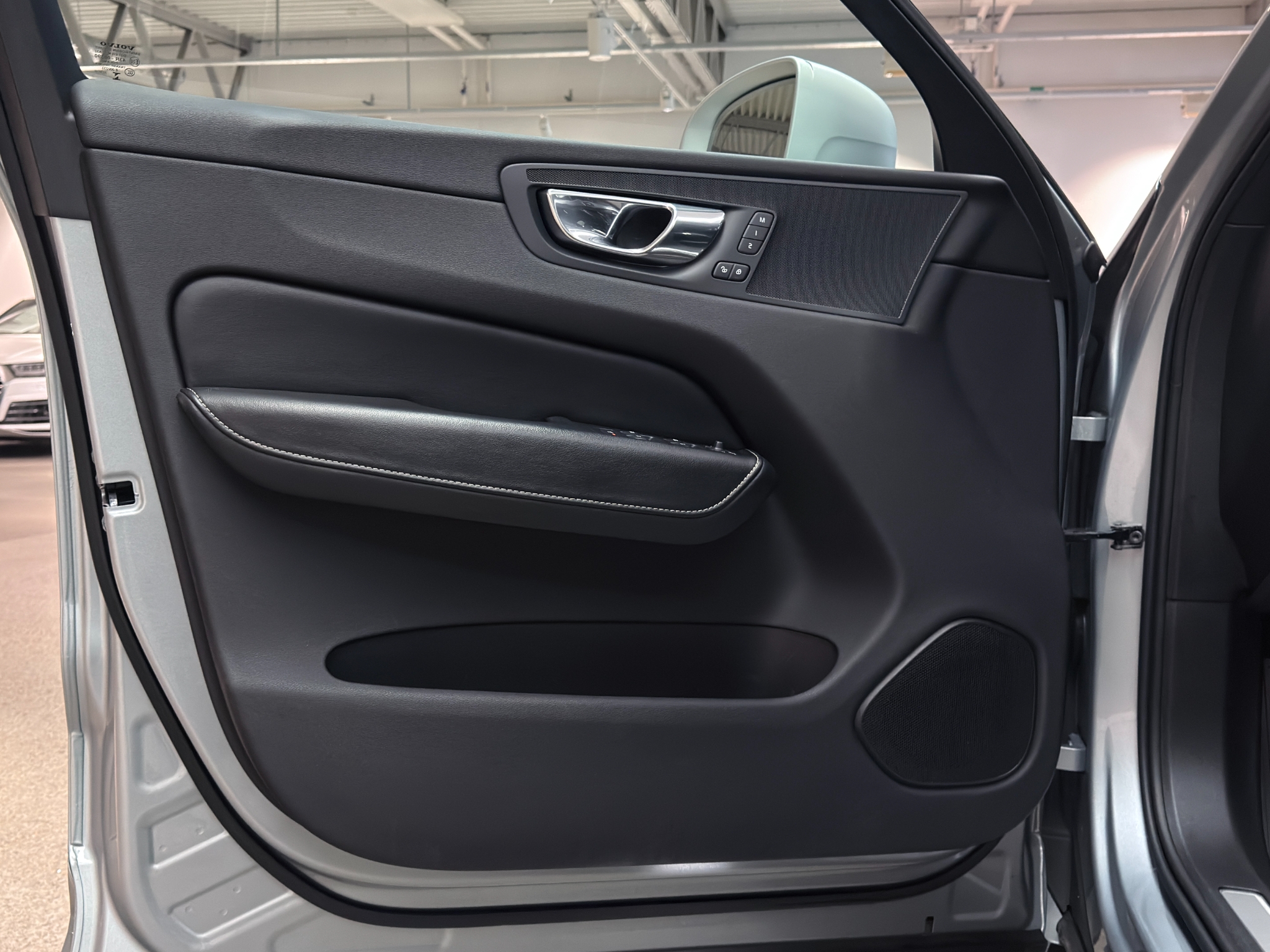 Volvo XC60 T5 AWD R-Design 254hk | Drag | Panorama | Klimatpaket 2018 - miniatyr 31