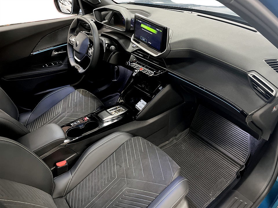 Bild på Peugeot 2008 GT 1.2 PT 130hk Aut B-KAMERA NAVI