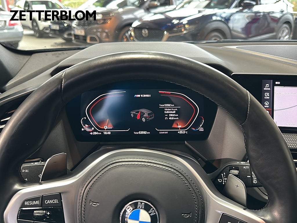 Halvkombi BMW M135i 11 av 23