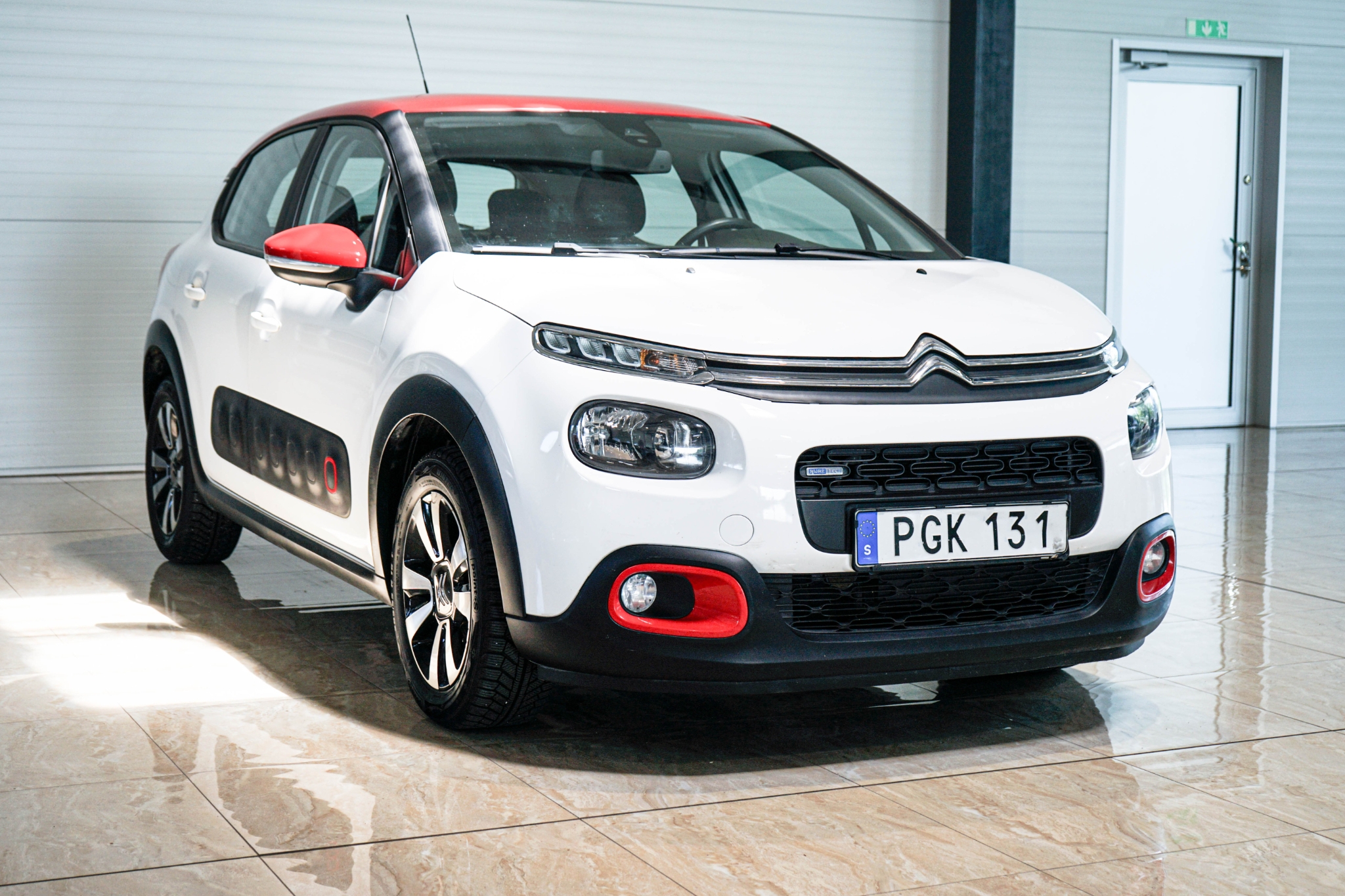 Citroen C3 1.2 PureTech 2017, bild 2/57