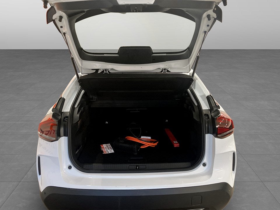 Bild på Citroën e-C4 Shine 50kWh 136hk Aut - B-KAMERA,CARPLAY,RATTVÄRME