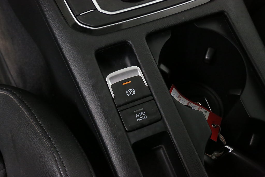 Volkswagen Passat 2,0 TDI 190hk DSG Executive Sportscombi Värmare Drag 2019