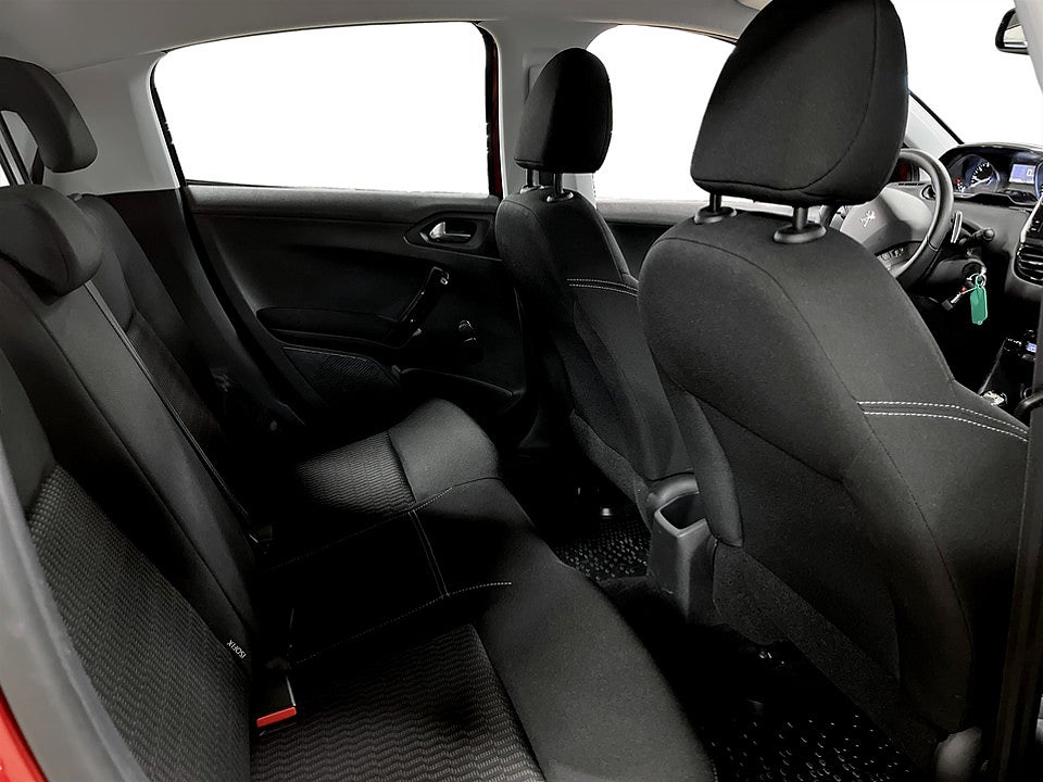 Bild på Peugeot 208 5-dörrar 1.2 PureTech 82 Automat Euro 6