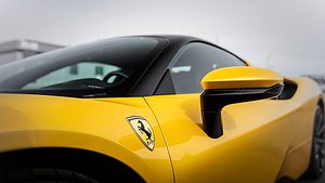 Ferrari SF90 Stradale har en systemeffekt på 1 000 hästkrafter och 900 Nm. 