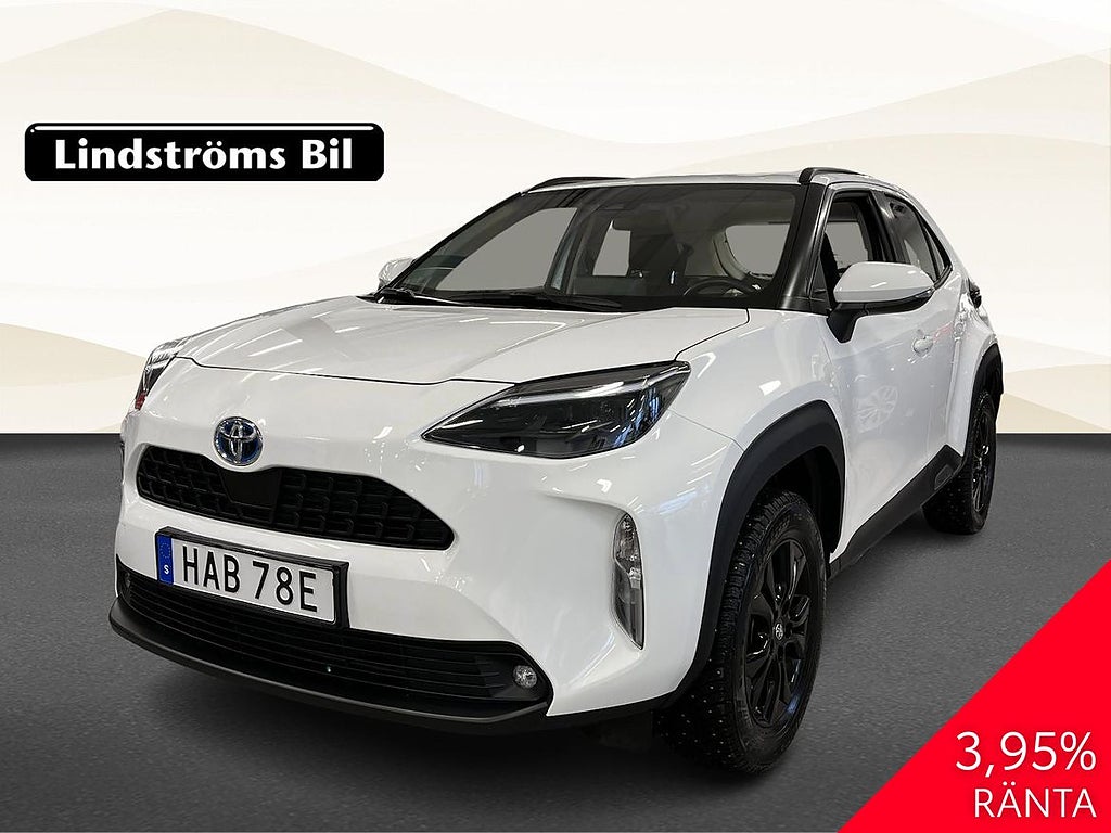 Toyota Yaris Cross Hybrid AWD-i Active 1.5 116hk V-Hjul Drag Moms