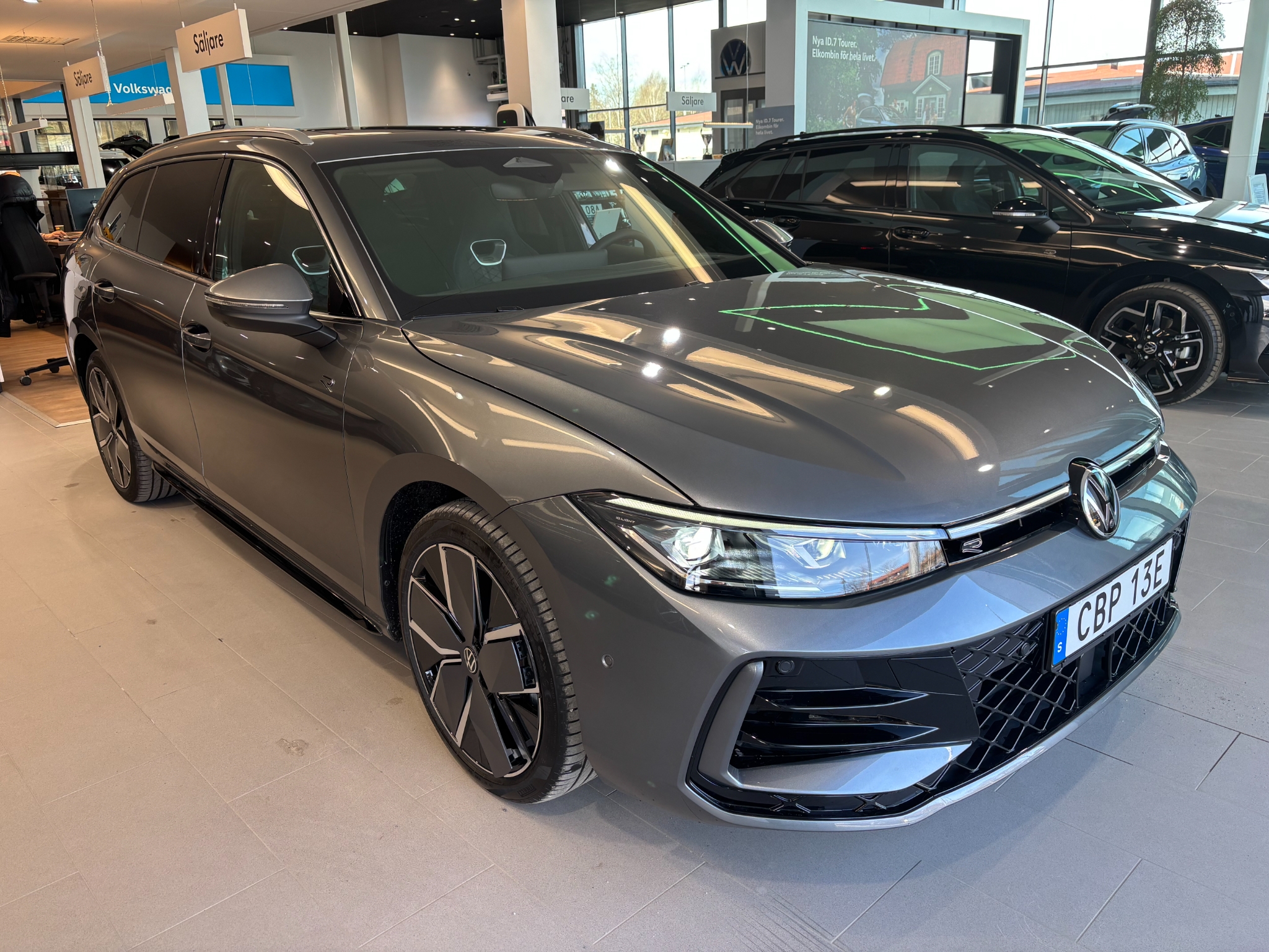 Volkswagen Passat eHybrid 272hk SWE EDT 2026, bild 3/59