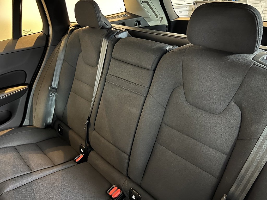 Volvo V60 Cross Country B4 AWD Geartronic Advanced SE DRAG B-KAMERA CARPLAY H&K