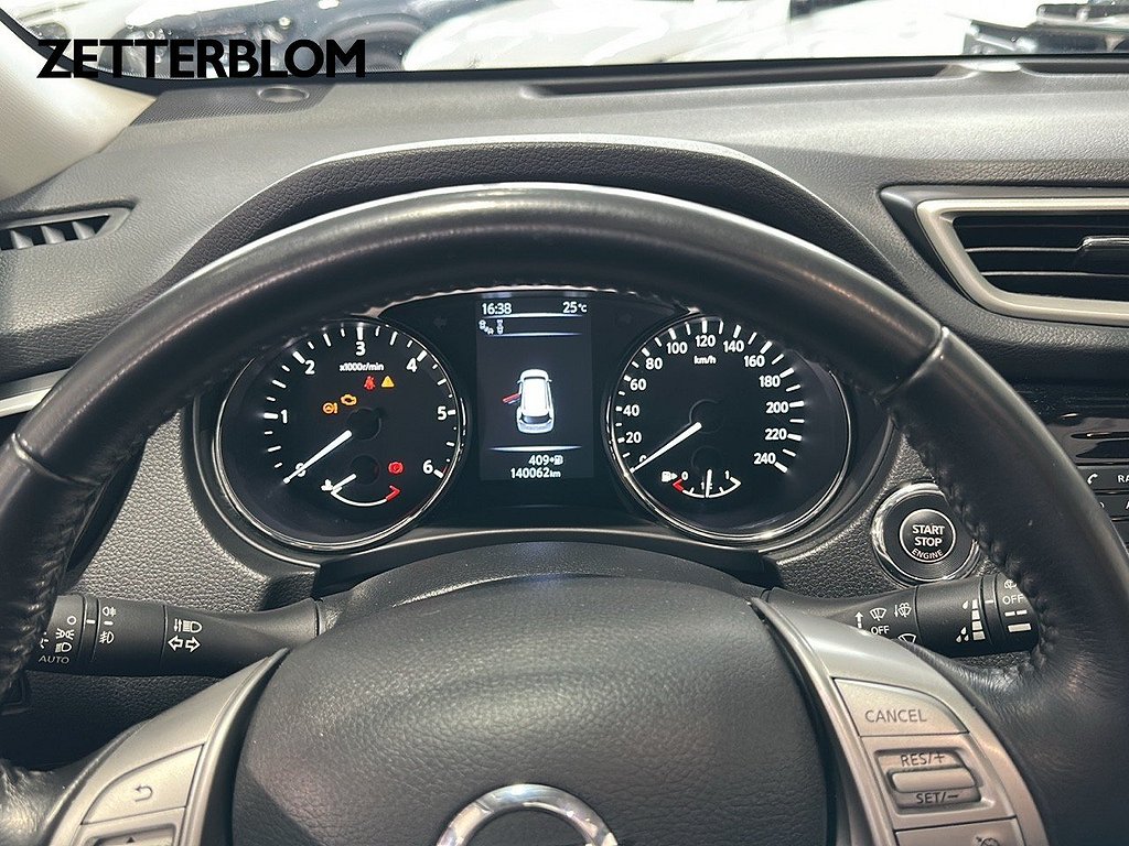 SUV Nissan X-Trail 11 av 18