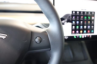 SUV Tesla Model Y 23 av 26