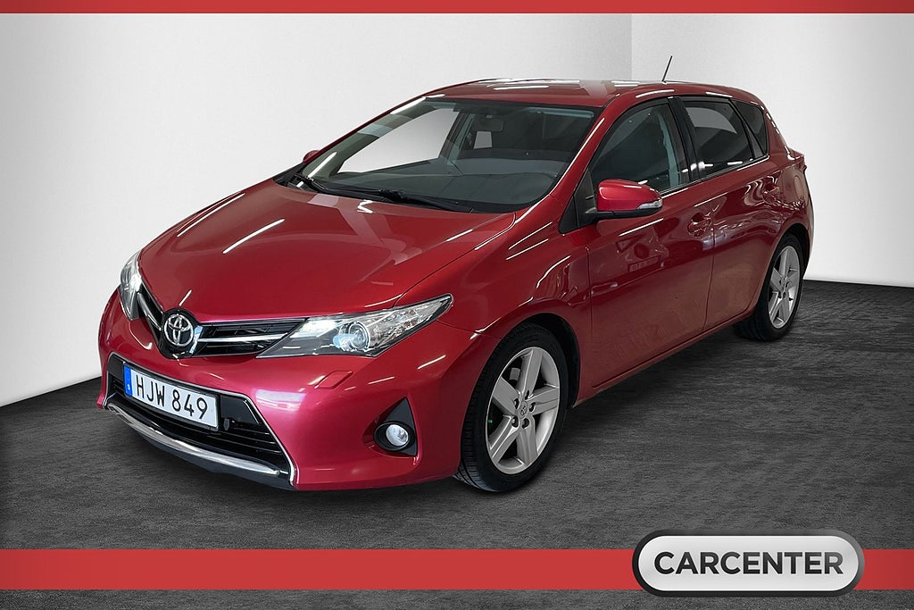 Toyota Auris 2.0 D-4D Style Euro 5 /Drag/B-kamera/Låg skatt