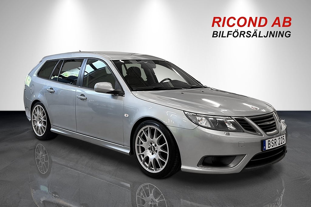 Saab 9-3 SportCombi 2.0 T XWD AERO PÅKOSTAD NYBES NYSERVAD