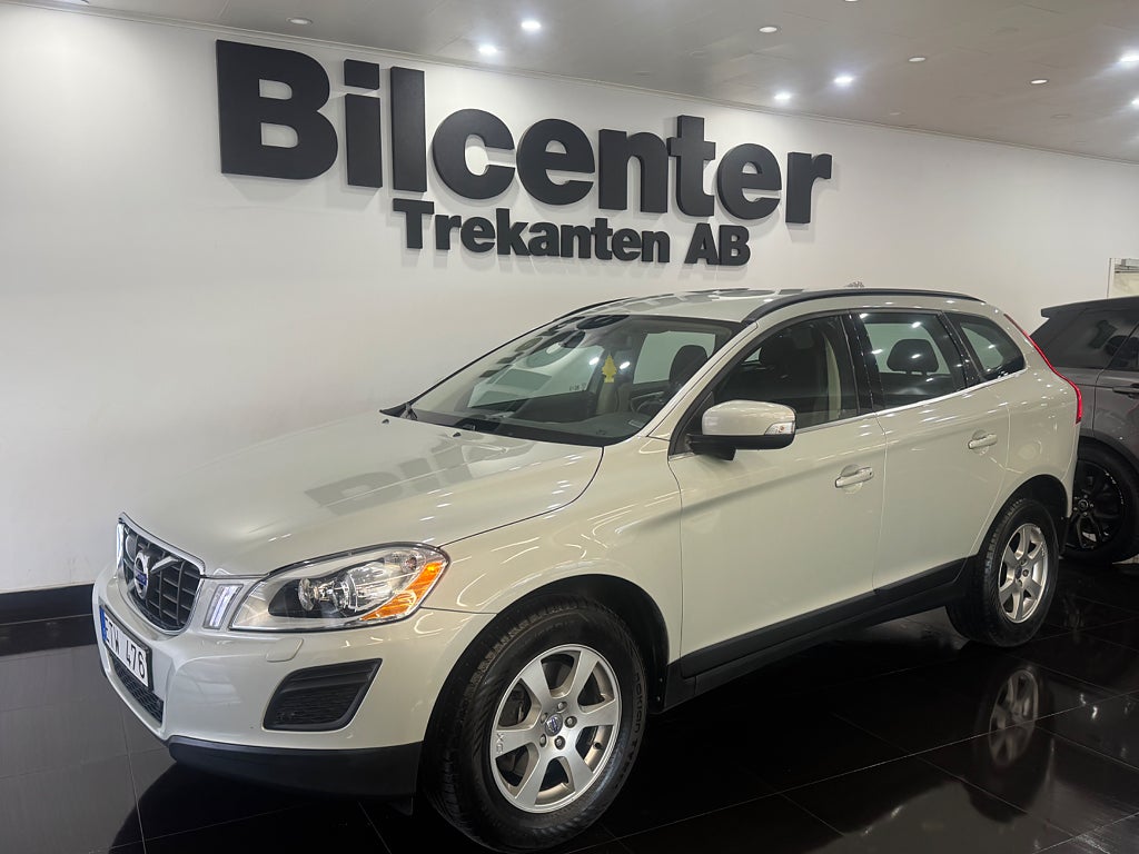 Volvo XC60 D3 AWD Geartronic Momentum Ny-Kamremsats*Nyservad