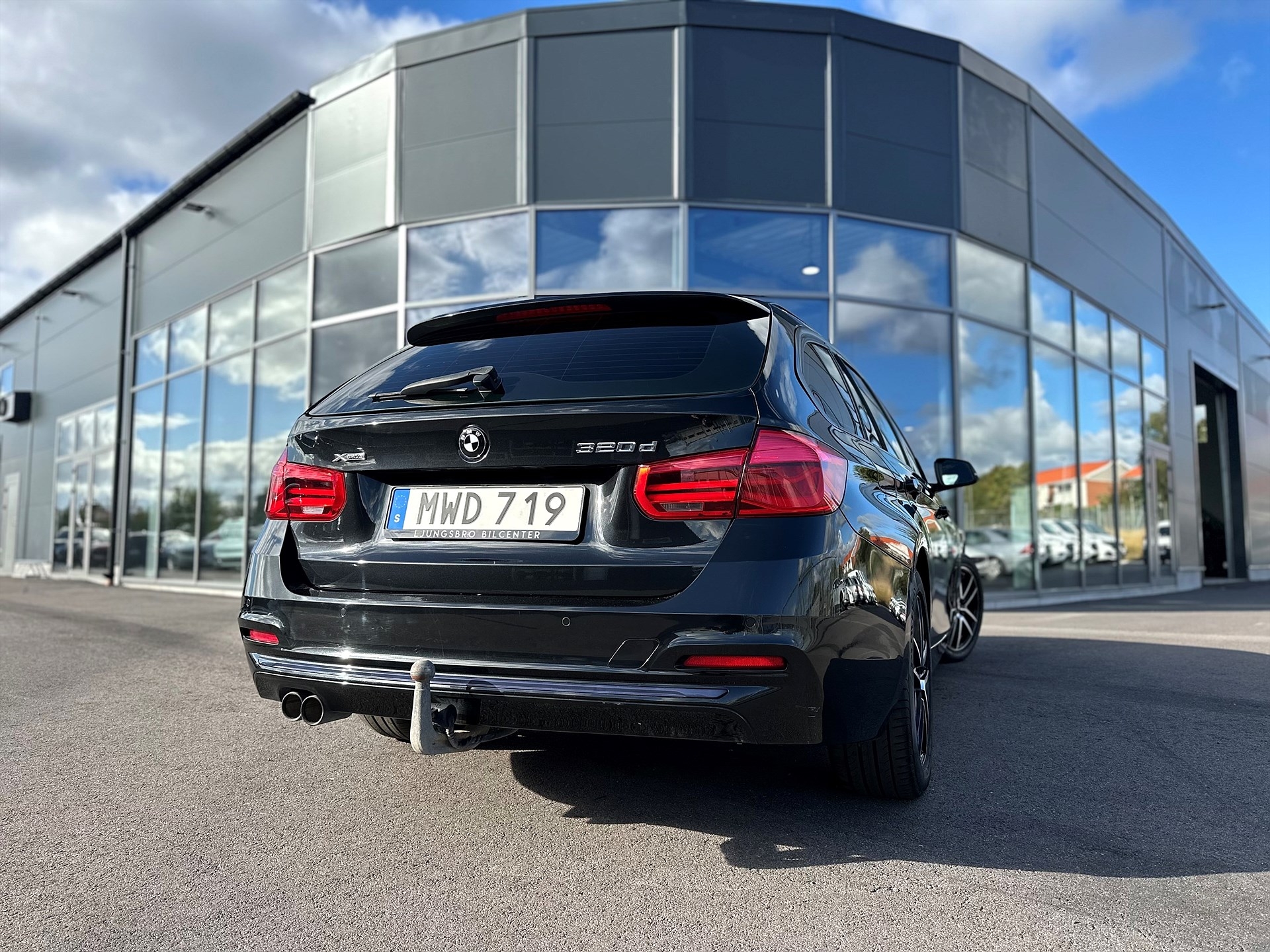 BMW 320 d xDrive Touring 190hk / Drag 2016, bild 2/10