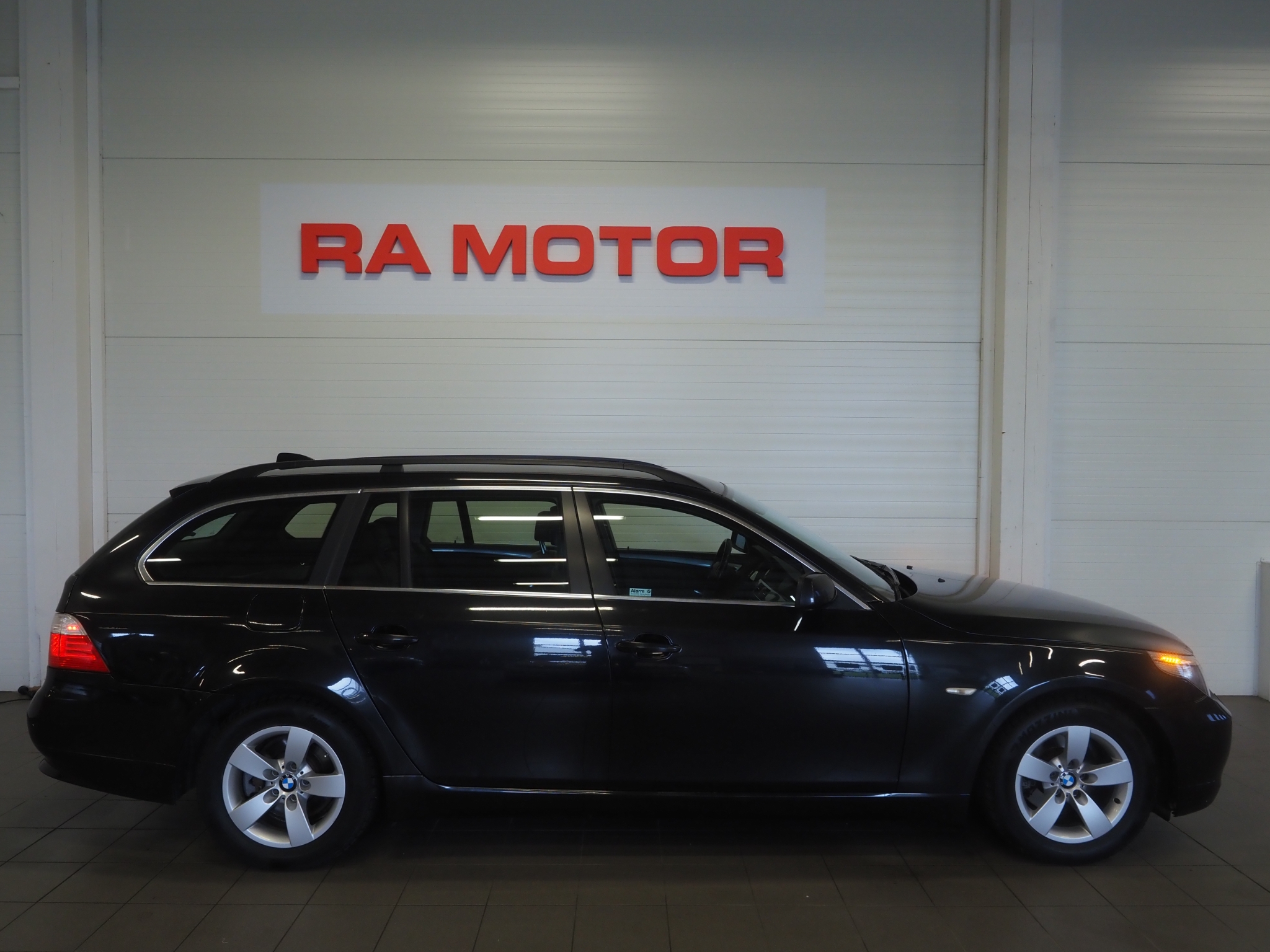 BMW 520 2009, kuva 4/53