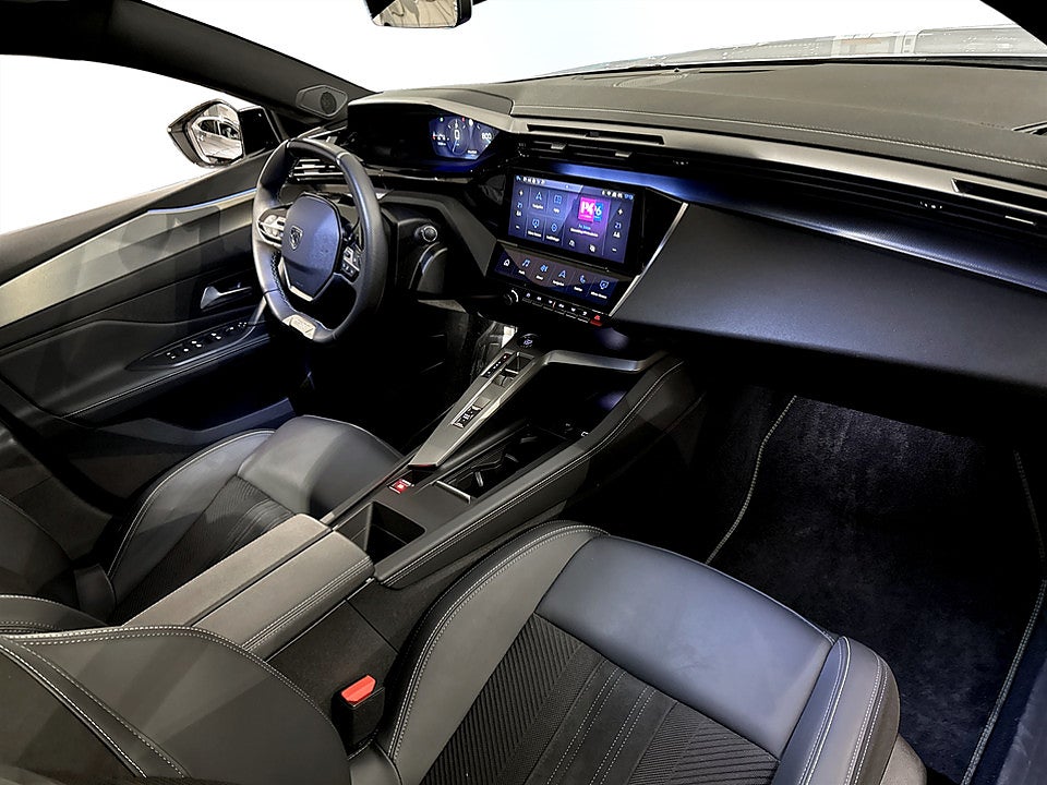 Bild på Peugeot 308 5D GT 1.2 PT 130hk Aut 360-KAMERA NAVI