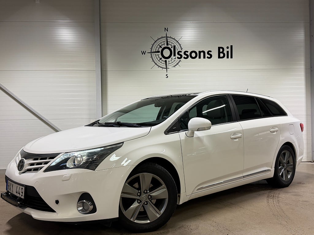 Toyota Avensis Kombi 2.0 Aut Drag M-Värmare GPS B-kam Keyless Läder