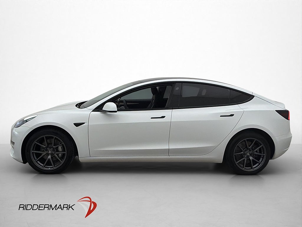 Tesla Model 3 Long Range AWD 440hk Kamera Autopilot Pano
