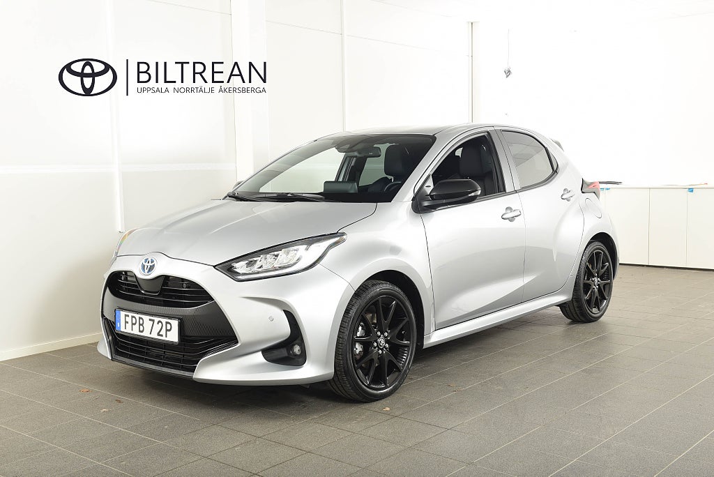 Toyota Yaris Elhybrid Style Säkerhetspaket Backkamera Navi