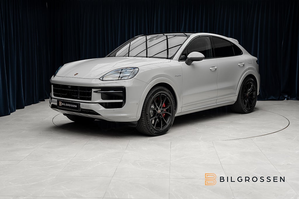 Porsche Cayenne S E-Hybrid Coupé SportDesign Bakaxelsty FÖRETAGSLEASING