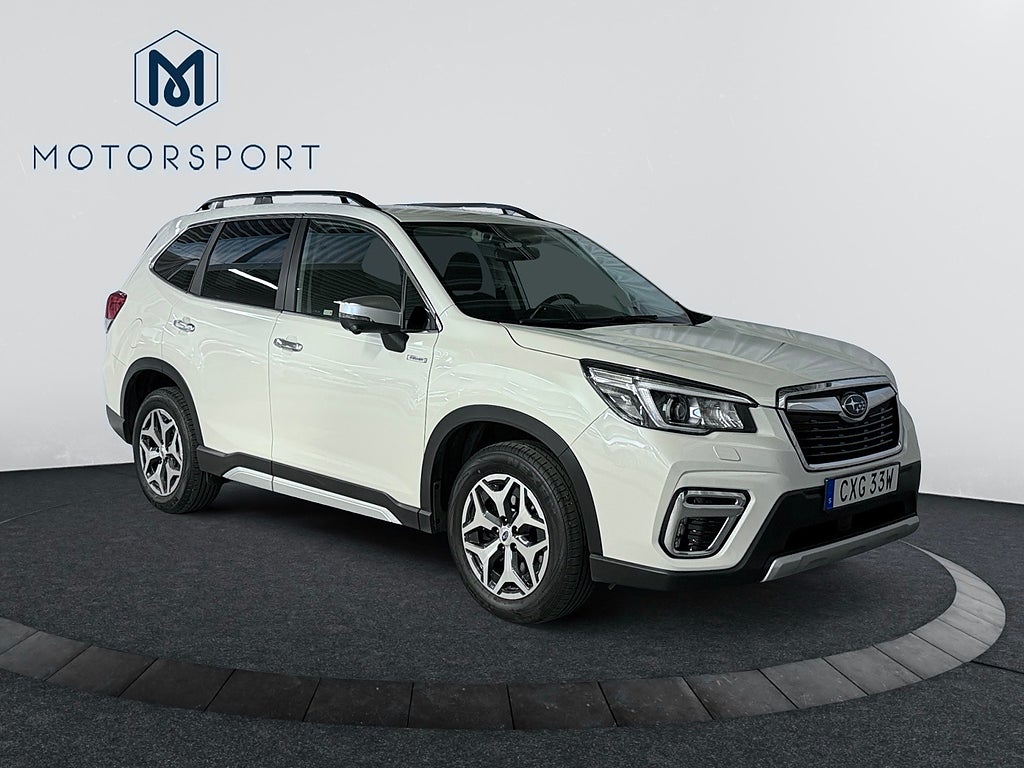 Subaru Forester e-Boxer Aut Dragkrok Rattvärme Kamera Carplay bild 8