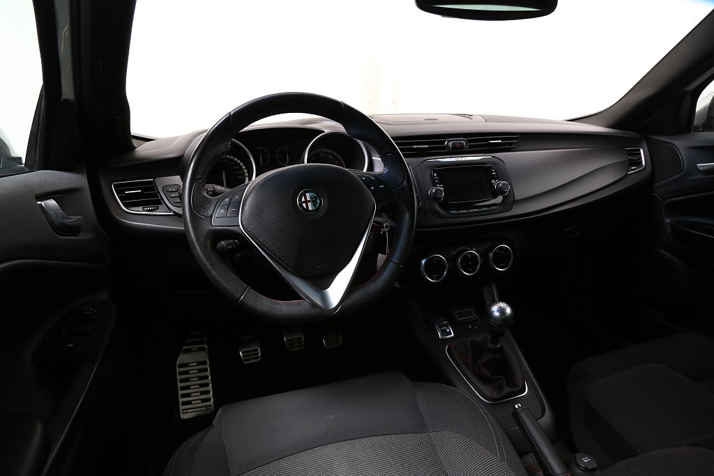 Alfa Romeo Giulietta 1,4 TB 16V Distinctive 2016