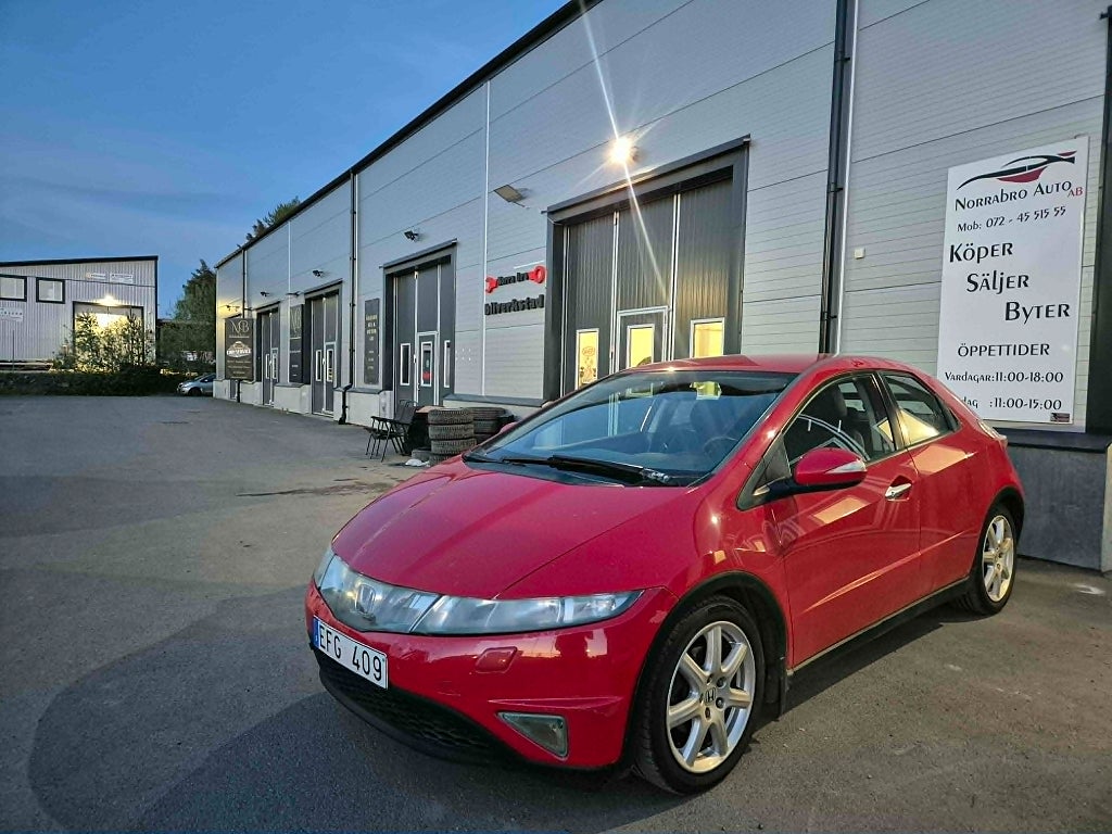 Honda Civic 5-dörrar 1.8 i-VTEC Sport Euro 4