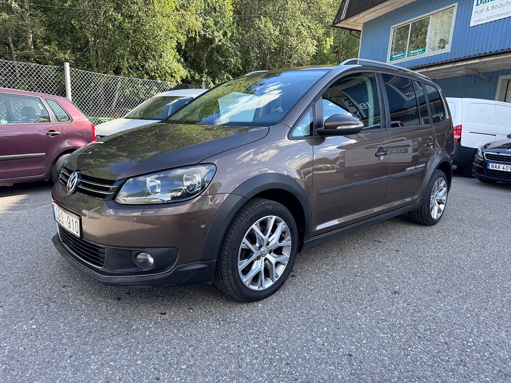 Volkswagen Touran Cross 7-Sits 1.4 TSI  Auto B-kamera 