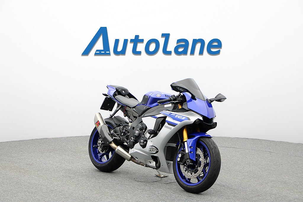 Yamaha YZF-R1 *Akrapovic Nyservad