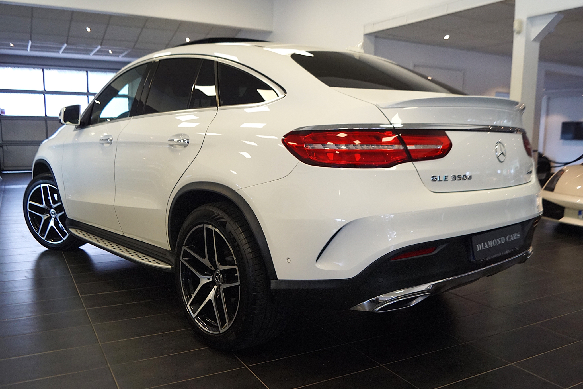 Mercedes-Benz GLE 2018, kuva 4/48