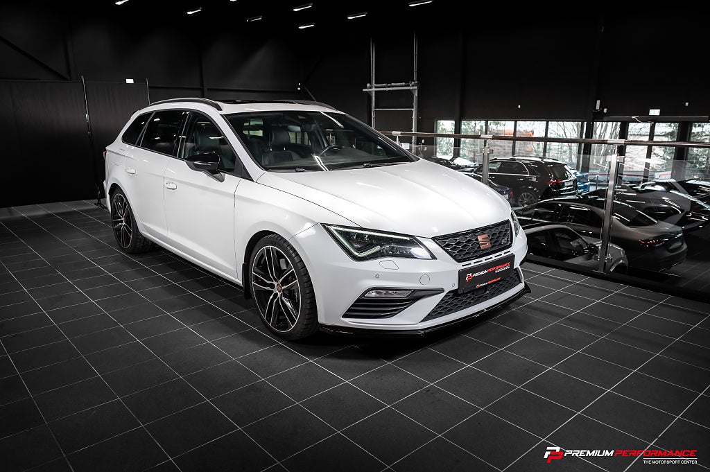 Seat Leon ST Cupra ST 2.0 TSI 4Drive |Stertman Steg 1 ECU+TCU|Pano|Beats|Mer!