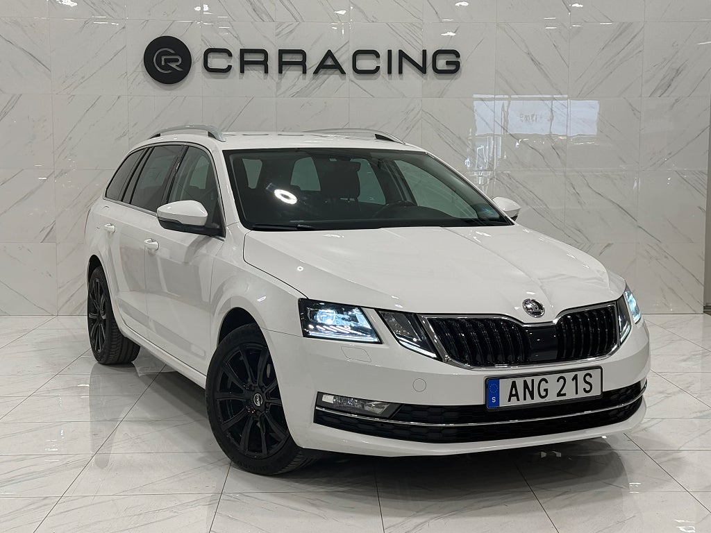 Skoda Octavia Kombi G-TEC 1.5 TSI|Bränslevärmare på fjärr|Dragkrok