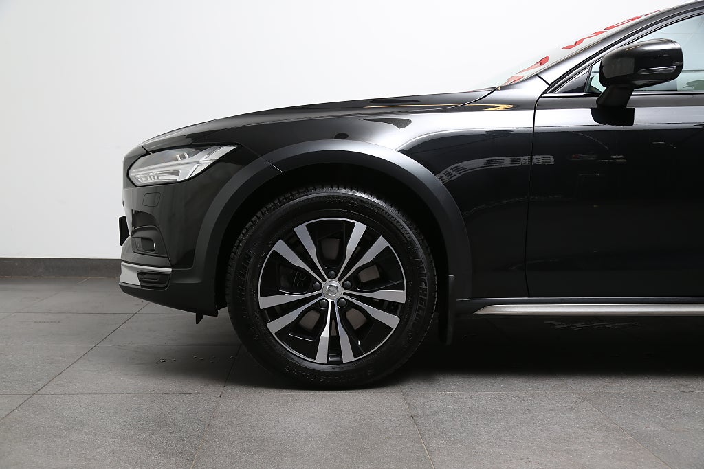 Volvo V90 Cross Country B4 197hk Advanced SE AWD Kamera Drag Polestar 2021