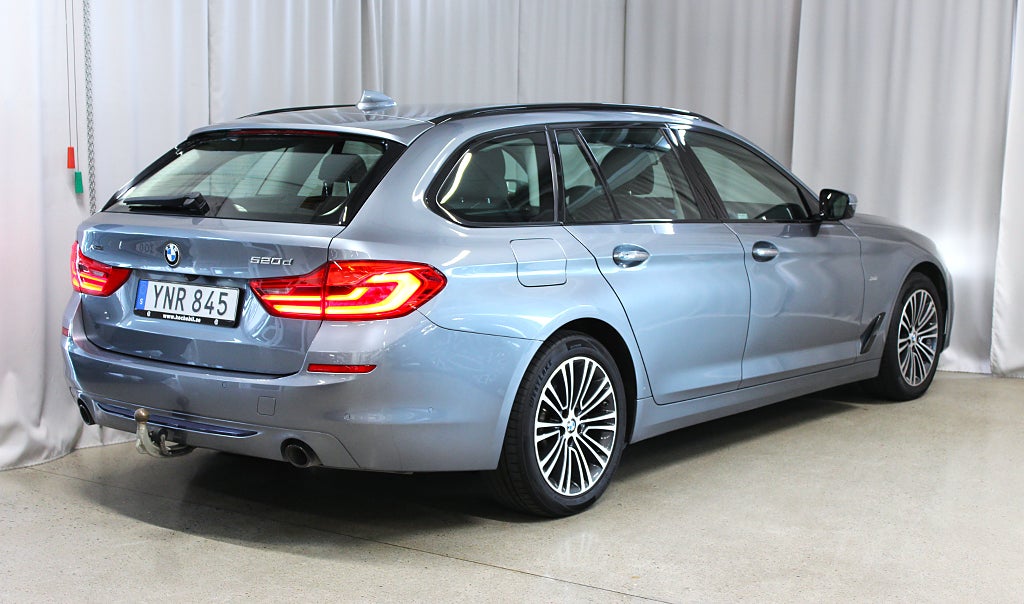 BMW 520d xDrive 190HK, Drag, Värmare, Sport line, Skinn, B-Kamer