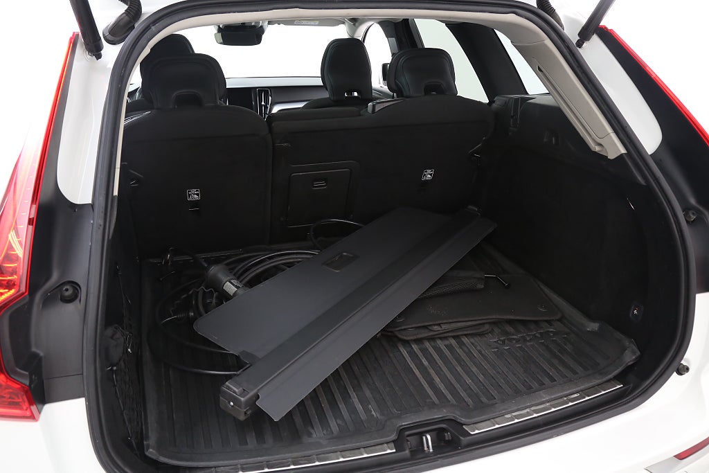Volvo XC60 Recharge T6 AWD Inscription Expr Aut Pano Kamera Drag 2021