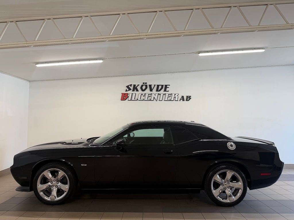 Dodge Challenger 5.7 V8 HEMI R/T /5100Mil/Nyservad/20"/KeylessGO/Nybes/