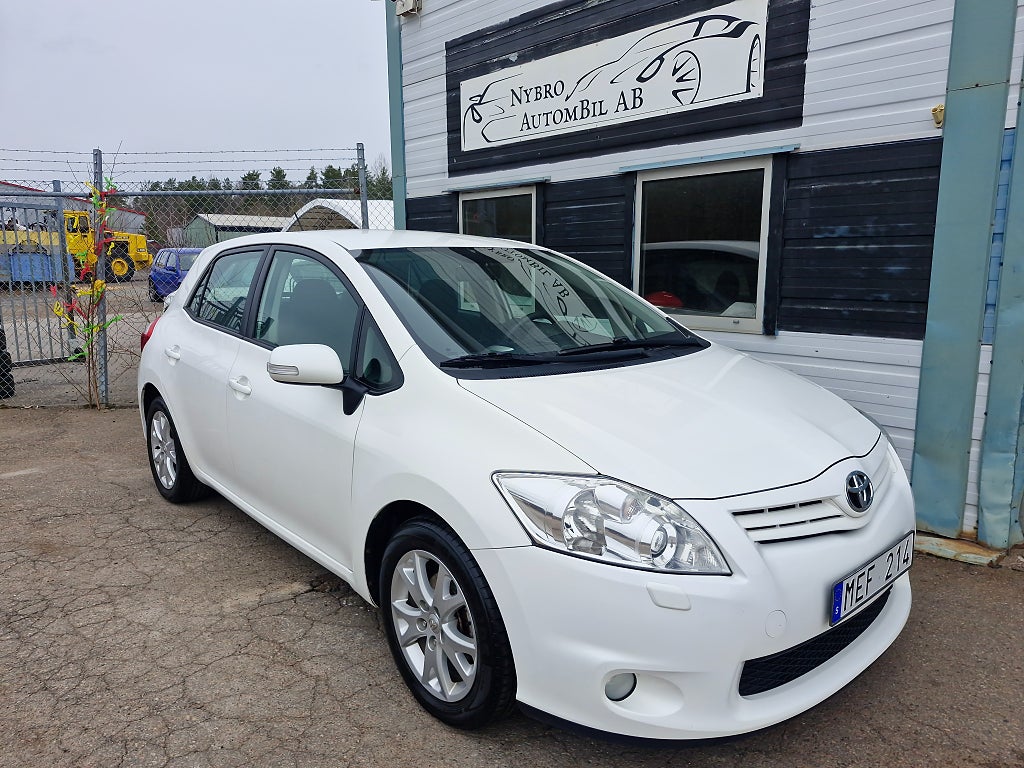 Toyota Auris 5-dörrar 1.6 Valvematic Plus Euro 5&Nybesiktad&Servad