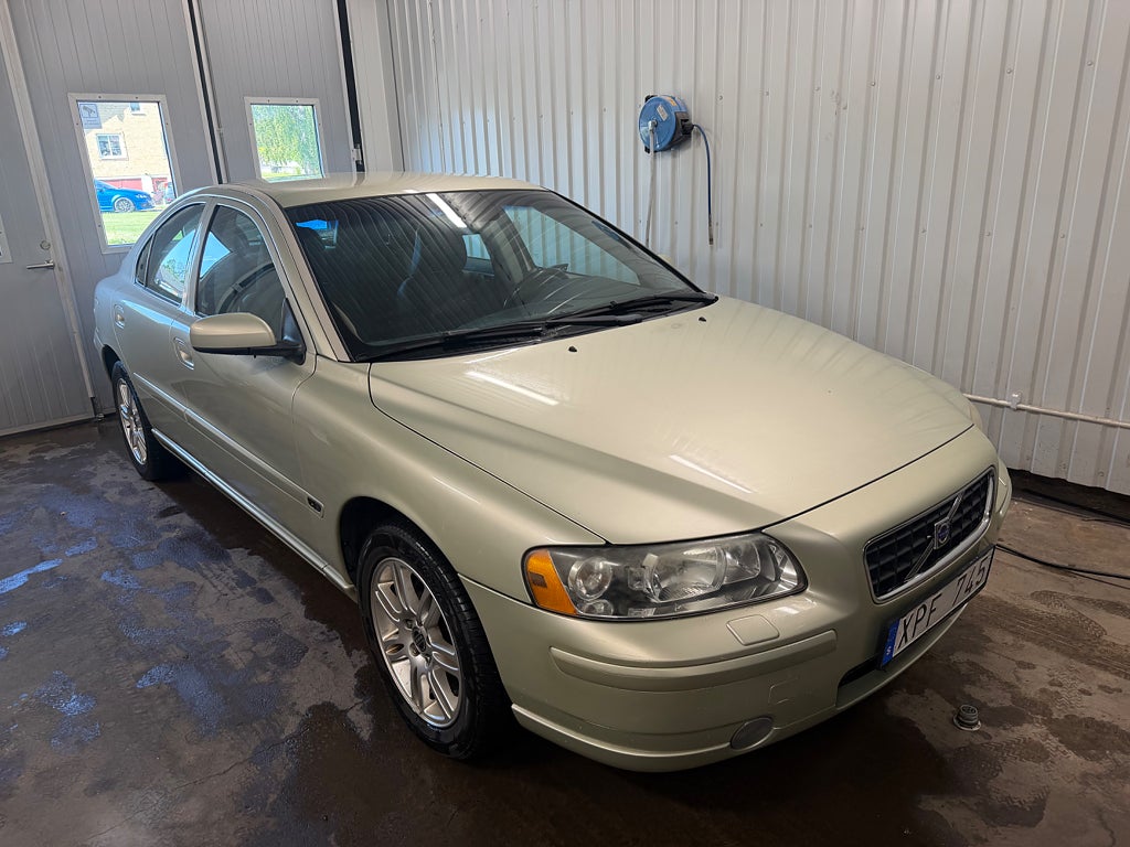 Volvo S60 2.4 Momentum Euro 4