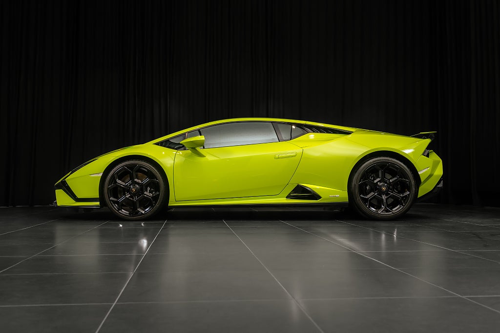 Gallery image 2 of 17