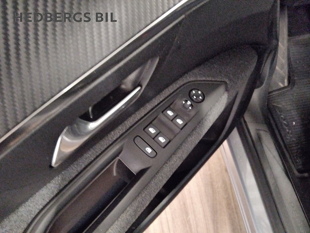 Peugeot 3008 HYBRID 225 EAT ACTIVE PACK thumbnail