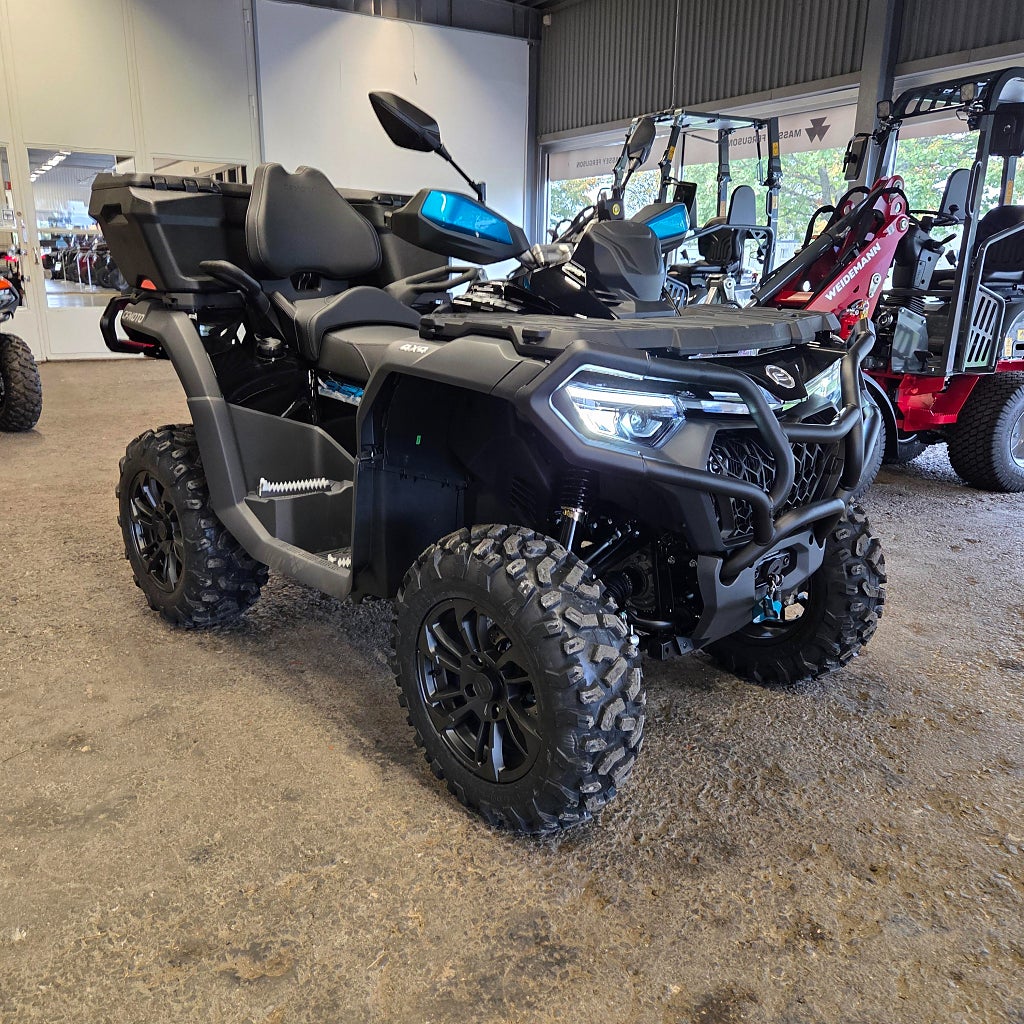 CFMOTO Cforce 850 Touring Black Edition Traktor B