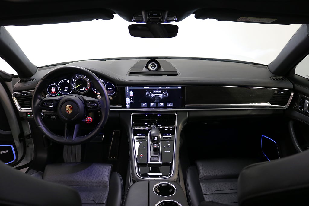 Porsche Panamera 2021 - miniatyr 13