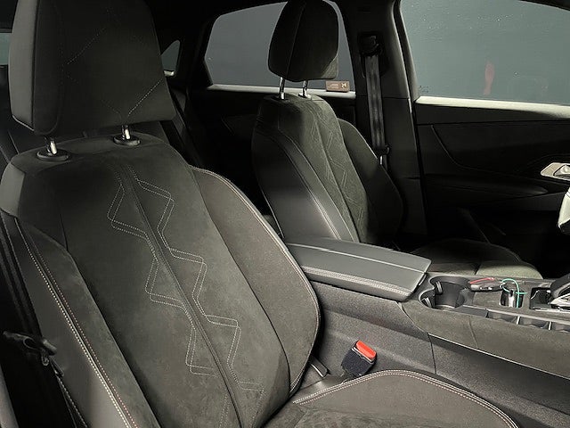 Bild på DS 7 Crossback E-Tense Business Performace 300hk 4x4 