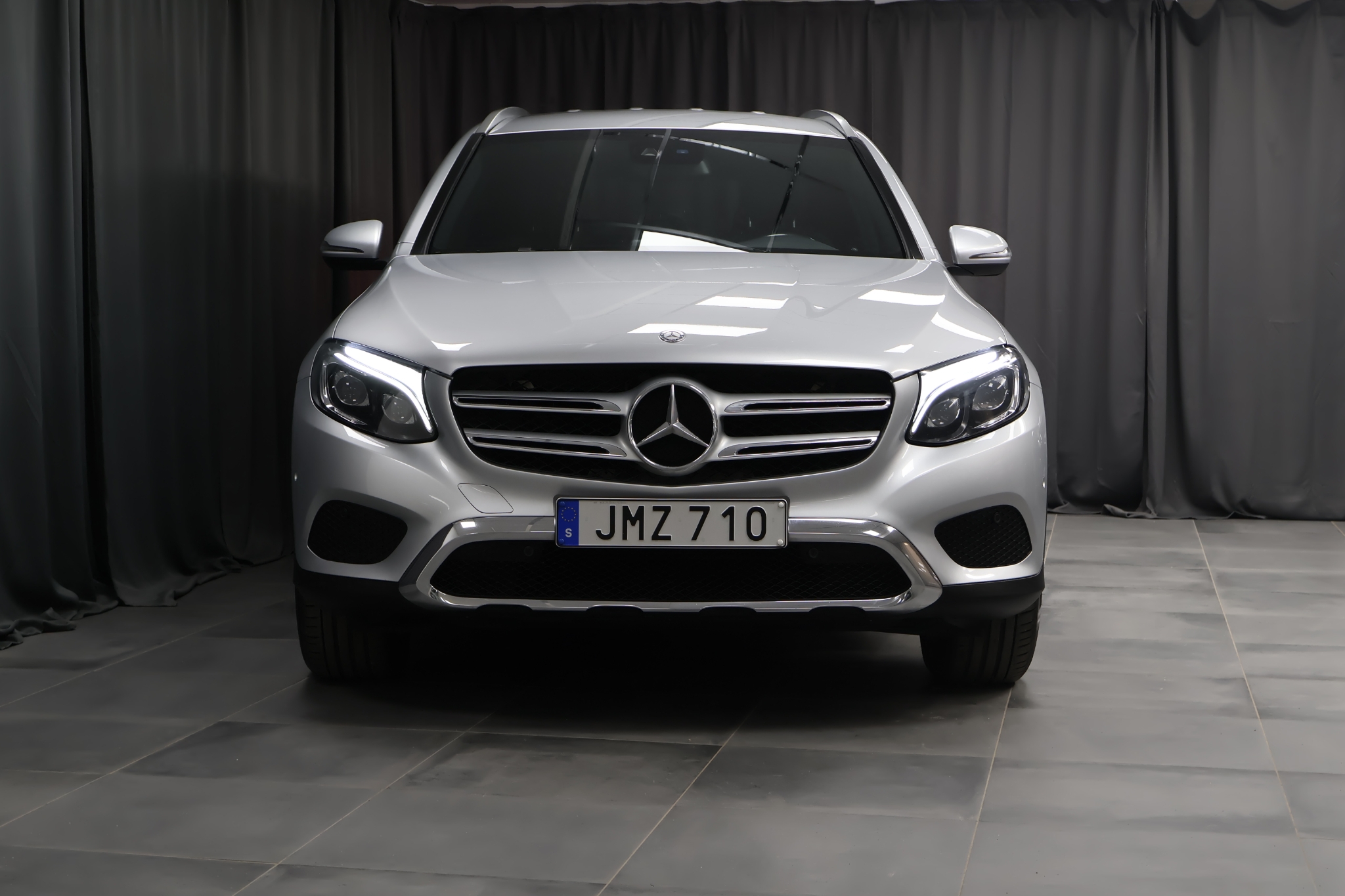 Mercedes-Benz GLC 2016, bild 3/37