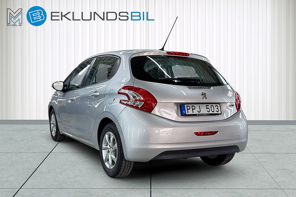 Peugeot 208 2013